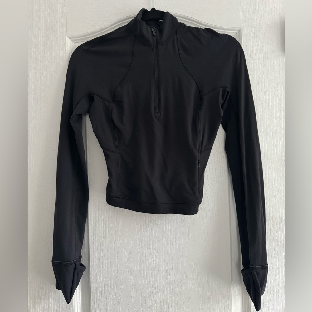 Lululemon Cropped Half Zip!